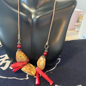 Vintage stunning coral necklace